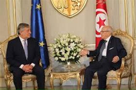 Le président du PE, Antonio Tajani reçu par Béji Caïd Essebsi, le 31 octobre 2017. 