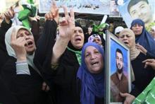 Les familles des détenus palestiniens appellent à la libération de leurs enfants. 