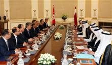 Réunion bilatérale Tunisie/ Qatar sous l'égide de Marzouki et de cheikh Tamim à Carthage. 