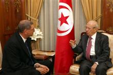 Béji Caïd Essebsi annonce la réunion demain du conseil supérieur de la sécurité. 