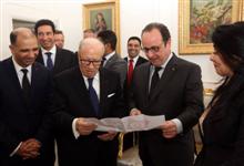 Caïd Essebsi et Hollande à la rencontre des Tunisiens de France. 