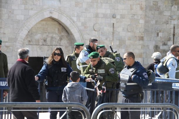 L'entité sioniste impose des restrictions à l'entrée d'al-Aqsa. 