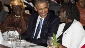 Obama retrouve sa famille au Kenya. 