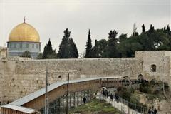 Israël ferme l'esplanade des mosquées. 