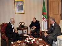 Rencontre Bouteflika/ Ghannouchi en présence de Sellal. (Photo APS)