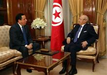 Entretien Béji Caïd Essebsi/ Khemaïs Jhinaoui. 