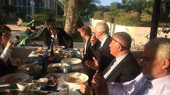 Vue de la rencontre de BHL avec les parties libyennes en Tunisie. 