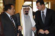 Les Présidents Moubarak et Assad, avec le roi Abdallah au milieu. 