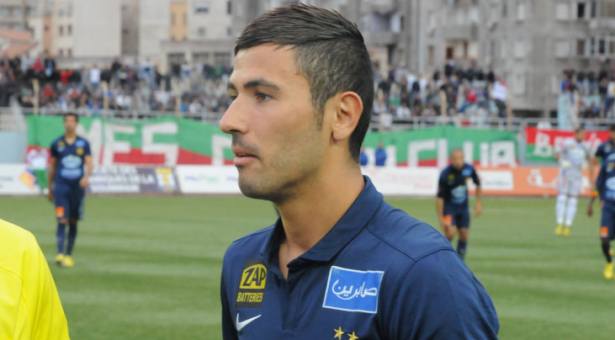 Antar Yahia, défenseur axial de l'Espérance Sportive de Tunis
