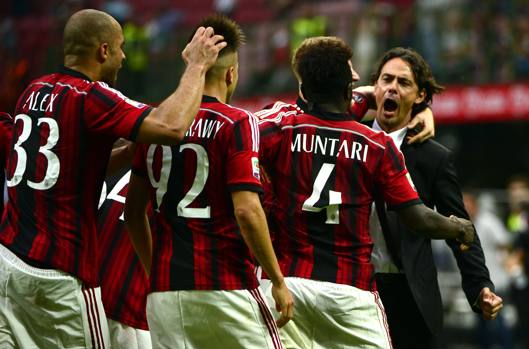 Le joie de Pippo Inzaghi et ses joueurs, vainqueurs de la Lazio (3/1)