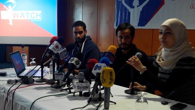 Achref Aouadi (au milieu), président d'I Watch