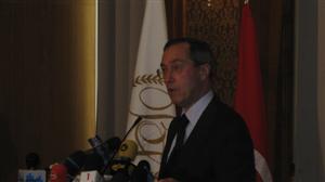 Claude Guéant lors d'un point de presse, ce mardi à Tunis. 